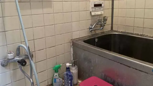 チョコサポの加盟店による水回りクリーニングの作業